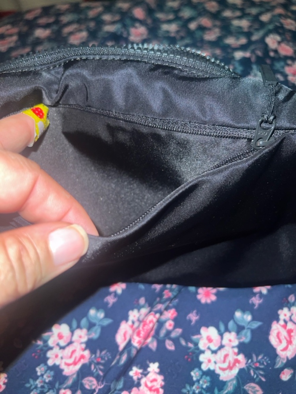 Lululemon everywhere belt bag - Picture 6 of 10